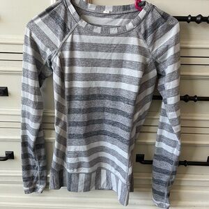 Lululemon race your pace long-sleeve shirt size 2